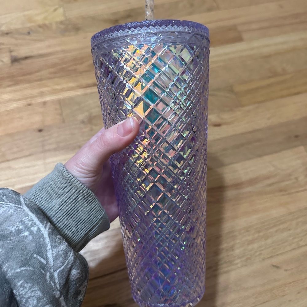 Starbucks 2022 Holiday Iridescent StuddedCold Tumbler 24oz White Venti - Picture 2 of 3